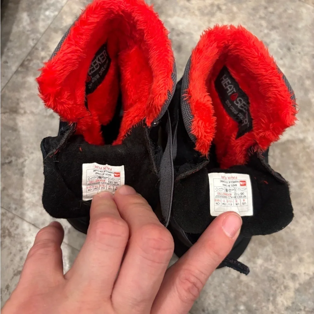Toddler Alpenglow II Boots Size 4 Black, Grey & Red Faux Lining